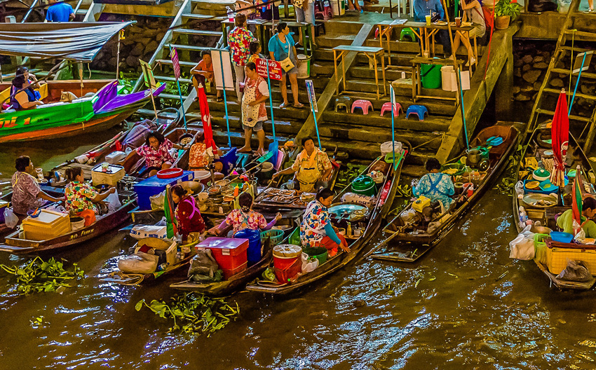 Amphawa Floating Marke