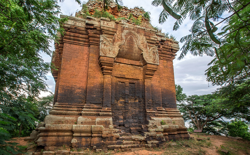 Phnom Da Temple